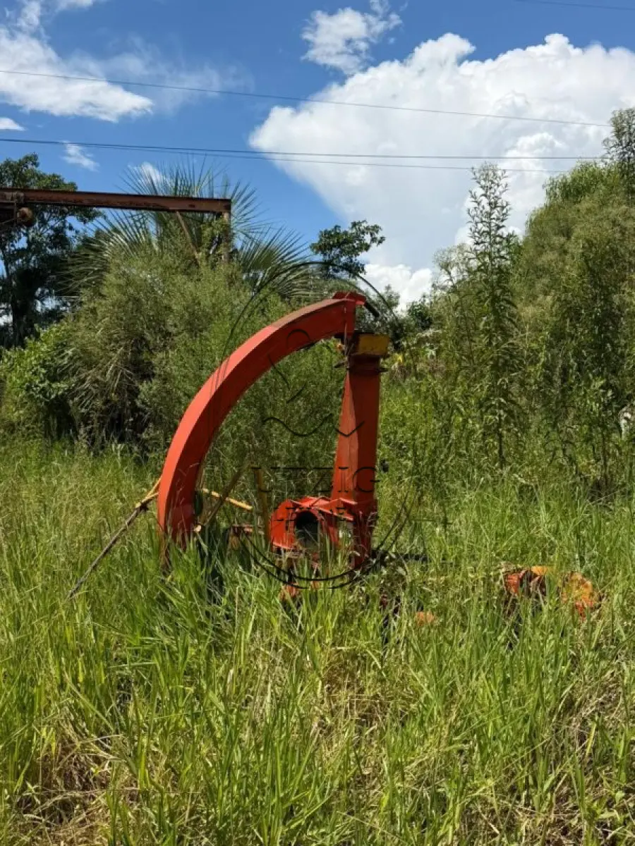 LOTE 002 - Ensiladeira de Corte Netz