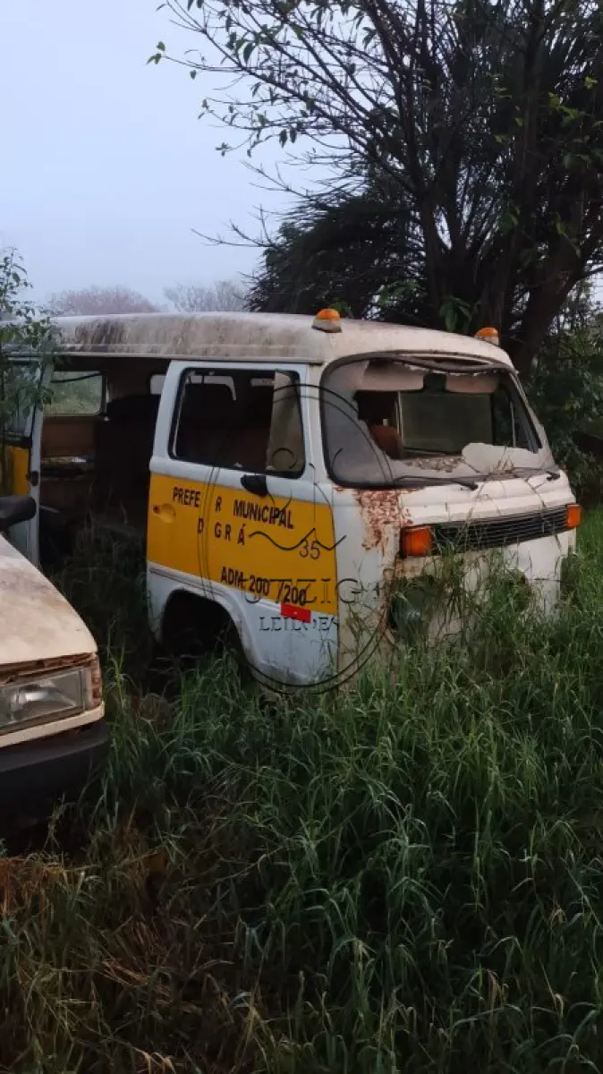 LOTE 007 - Kombi Escolar placa ILU-0110