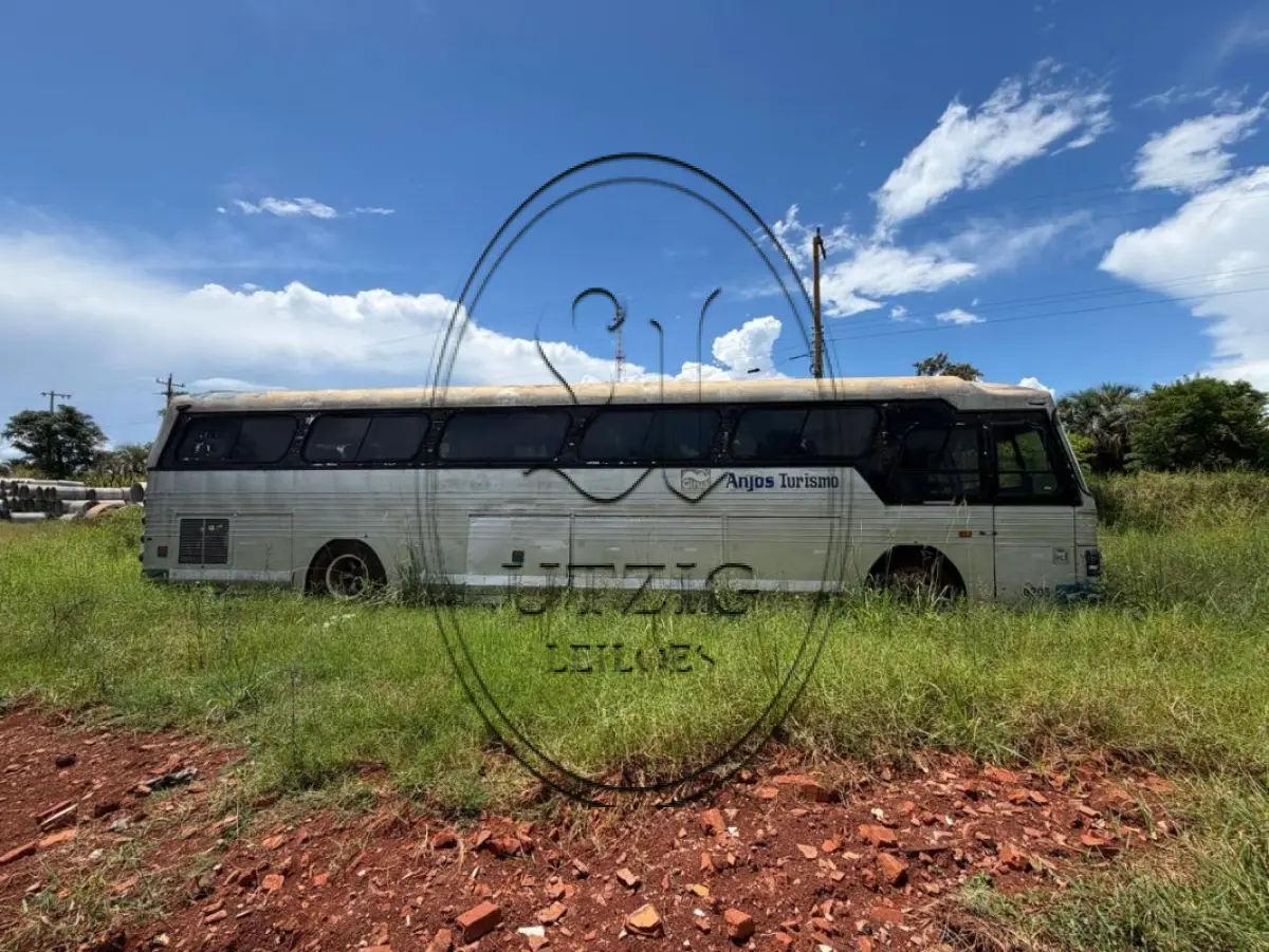 LOTE 001 - Ônibus placa BWN-9907